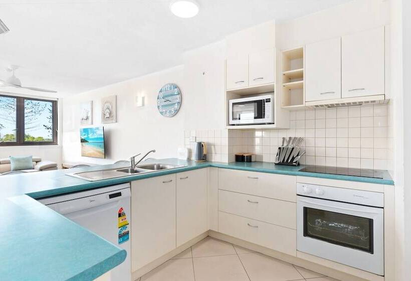 Апартаменты 1 Спальня, Windward Apartments