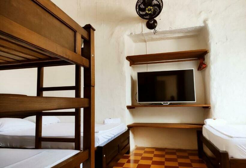 اتاق خانوادگی, Casa Orquidea Hostal Barichara