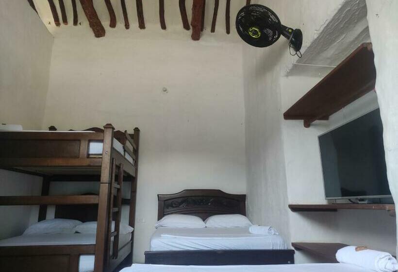 اتاق خانوادگی, Casa Orquidea Hostal Barichara