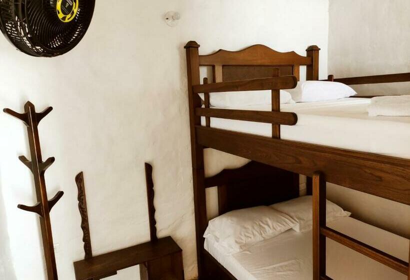 اتاق خانوادگی, Casa Orquidea Hostal Barichara