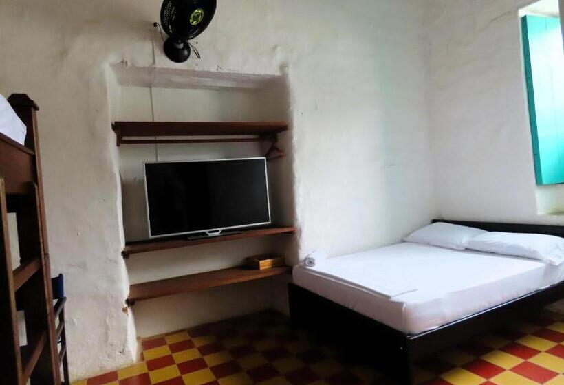 اتاق خانوادگی, Casa Orquidea Hostal Barichara