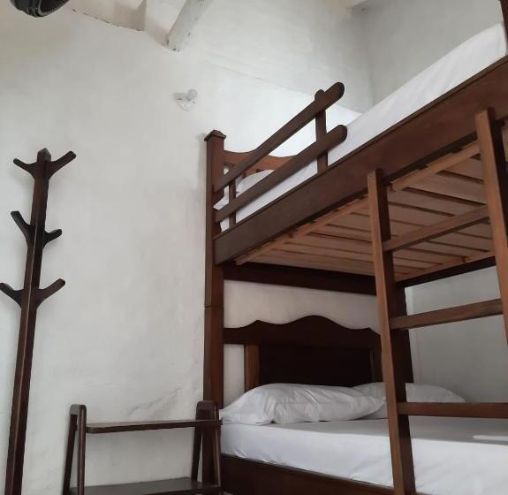 اتاق خانوادگی, Casa Orquidea Hostal Barichara