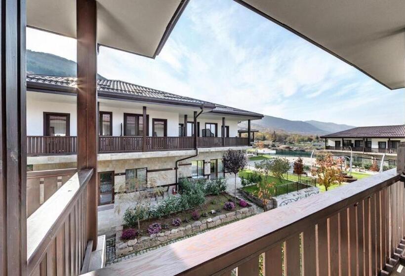 バルコニー付きデラックスルーム, Complex Yustinavillas