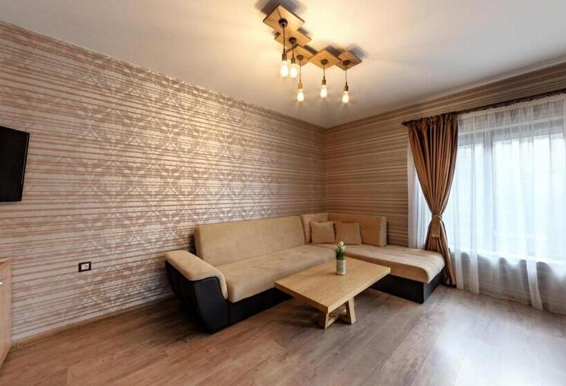 1ベッドルームアパートメント, Complex Yustinavillas