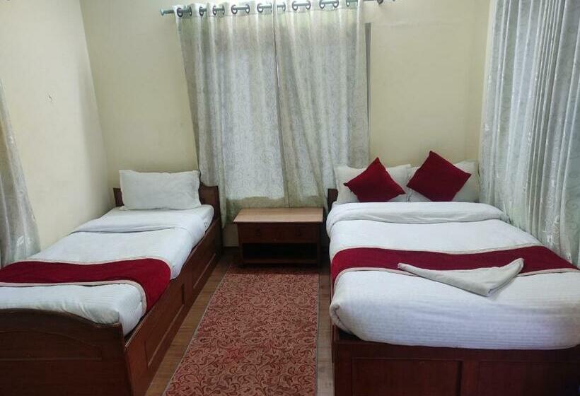 חדר משפחתי, Snow Leopard