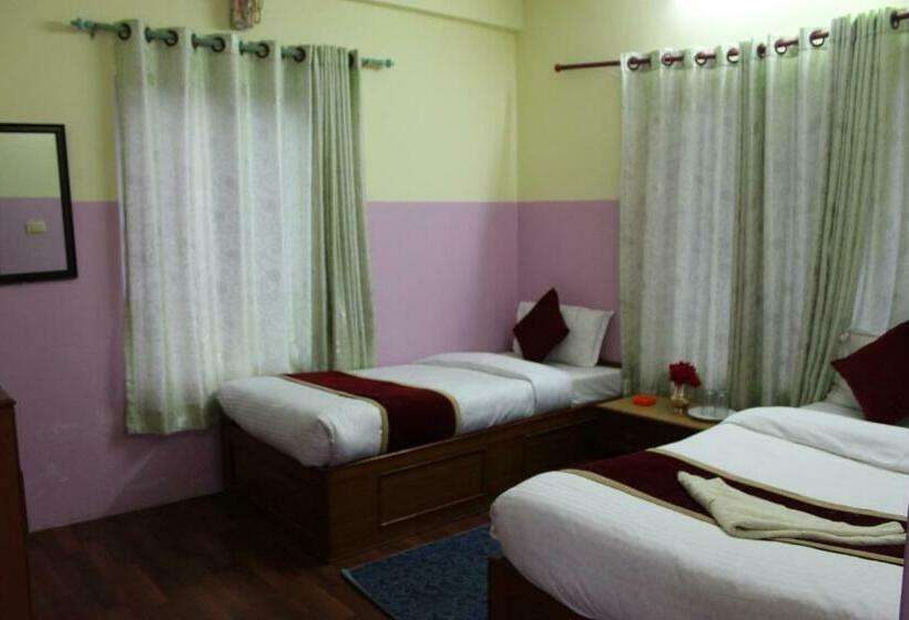 חדר משפחתי, Snow Leopard