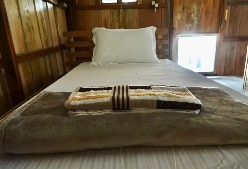 バルコニー付きスタンダードルーム, Lily S Riverhouse
