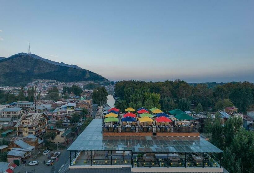 スーペリアールーム, Meerz