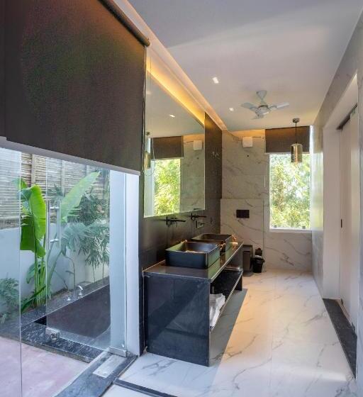 キングサイズベッドのスタンダードルーム, Rasa Luxé