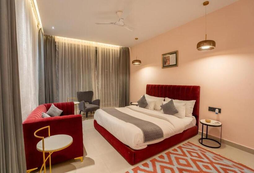 スーペリアースイート, Rasa Luxé