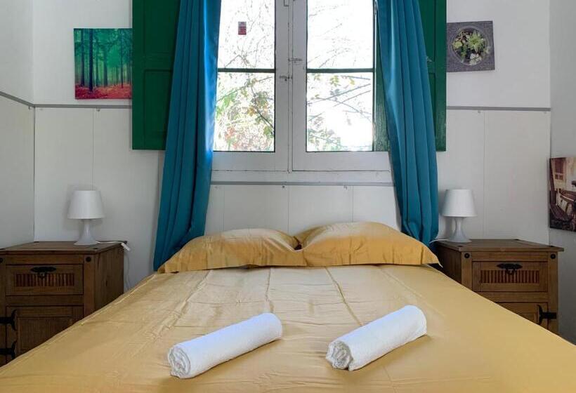 스탠다드 트리픔 룸 공동욕실, La Casita