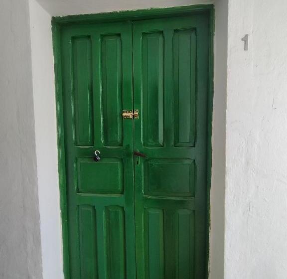 스탠다드 트리플 룸, La Casita