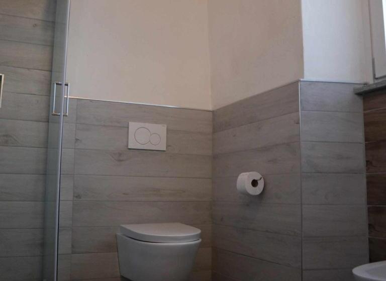 اتاق لوکس خانوادگی, La Bolgora Guesthouse