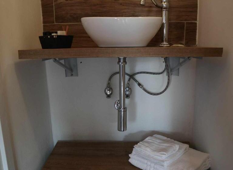 اتاق لوکس خانوادگی, La Bolgora Guesthouse