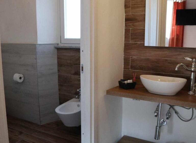 اتاق لوکس خانوادگی, La Bolgora Guesthouse