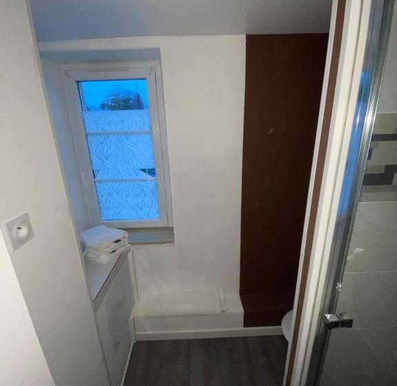 غرفة قياسية, La Dilichambre