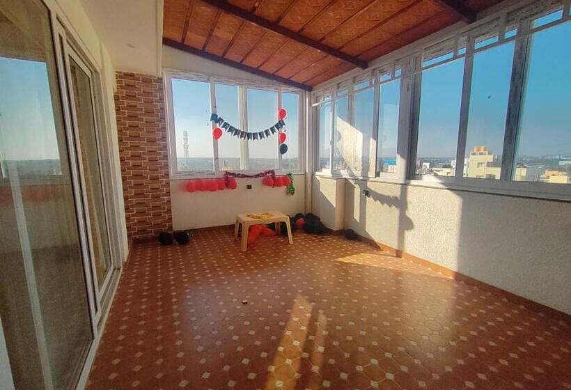 Полулюкс, Keerthis Royal Suites Kempegowda International Airport