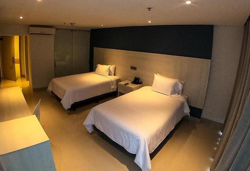 스탠다드 룸, Manzur