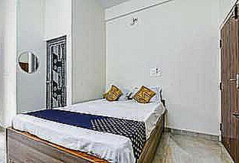 غرفة كلاسيكية ثلاثية, Spot On Hotel Slv Boarding & Lodging