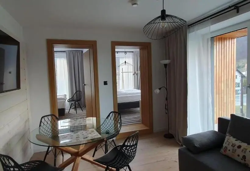 Huoneisto 2 Makuuhuonetta, Apartamenty Nowa Osada   By Villaolimpijska2