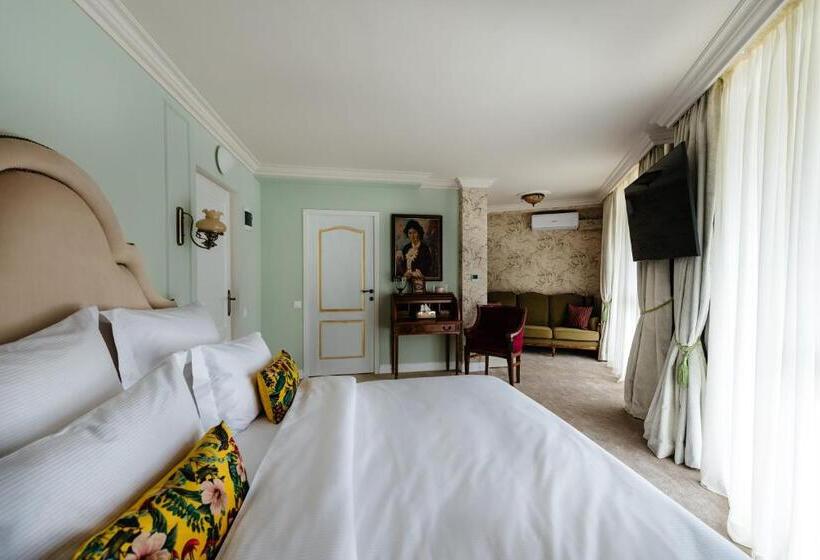 Deluxe Room with Balcony, Ateneea Luxury Rooms
