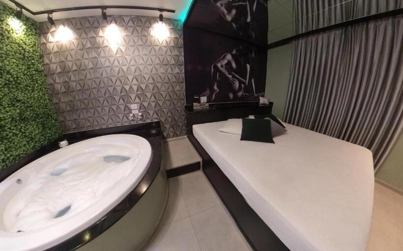 자쿠지 스위트, Florence Motel Sto ângelo