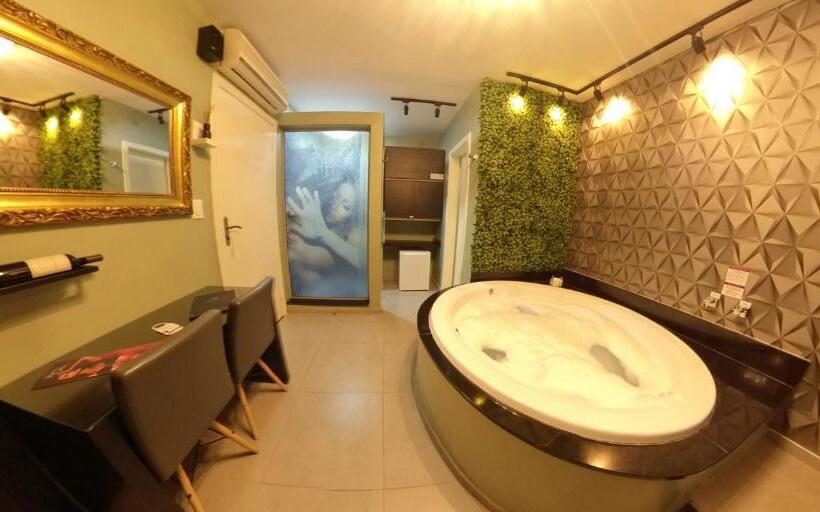 자쿠지 스위트, Florence Motel Sto ângelo