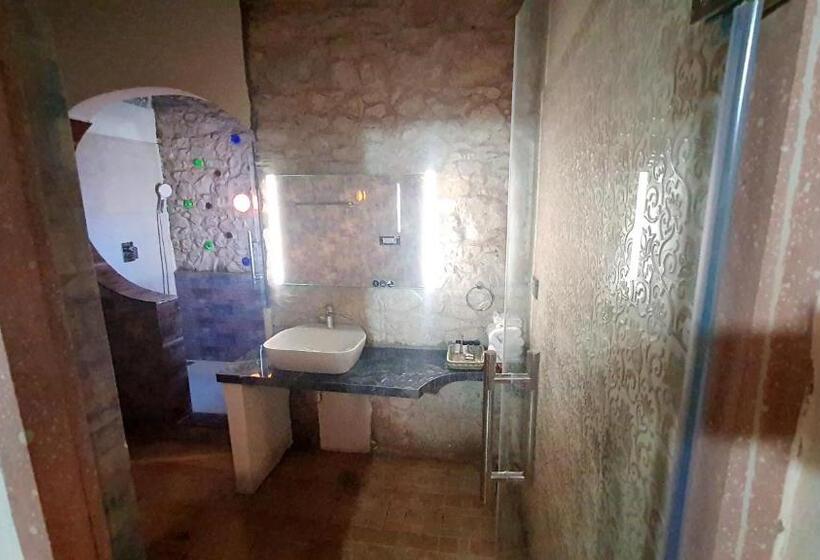 חדר סטנדרט נוף להרים, Sariska Kasba A Village Resort