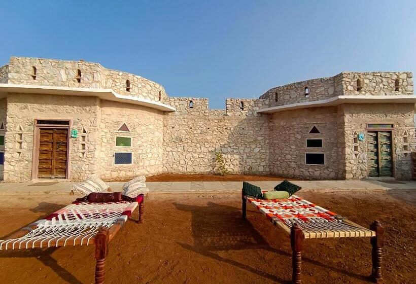 חדר סטנדרט נוף להרים, Sariska Kasba A Village Resort