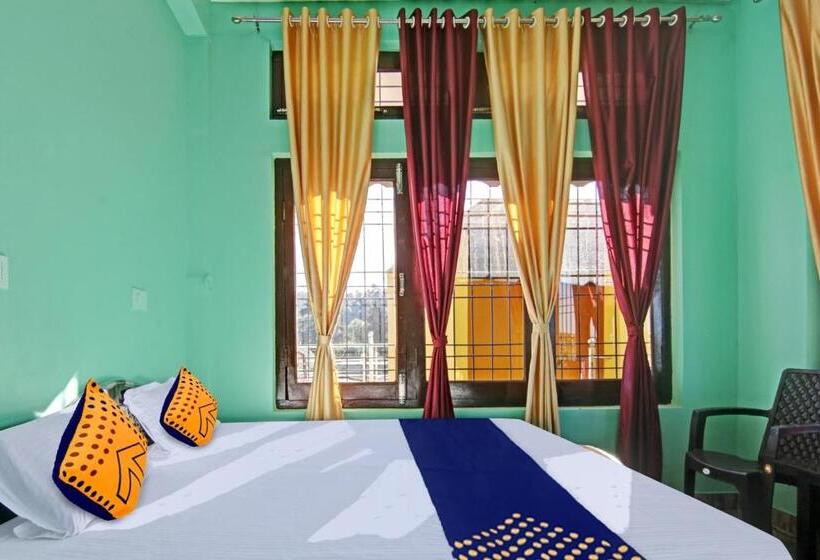 三人经典房间, Spot On 80478 Jai Shiv Shakti Guest House