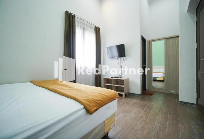 スタンダードルーム, Toba Mansion Syariah Near Benhil Redpartner