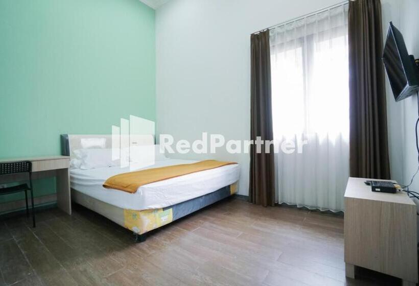 エコノミールーム, Toba Mansion Syariah Near Benhil Redpartner