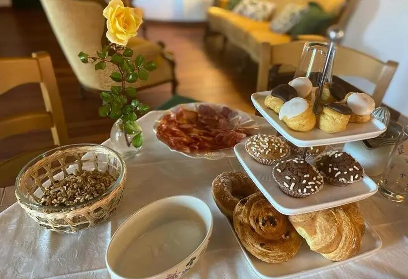 Huoneisto 1 Makuuhuone Puutarhanäkymä, Il Casale Delle Rose
