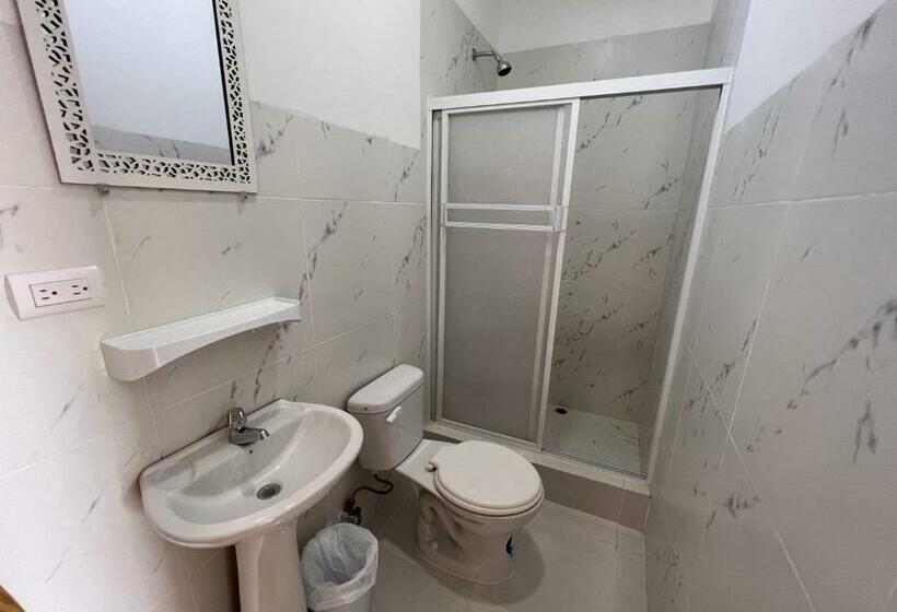 スタンダード４人部屋, Hosteria La Veleta, Playas