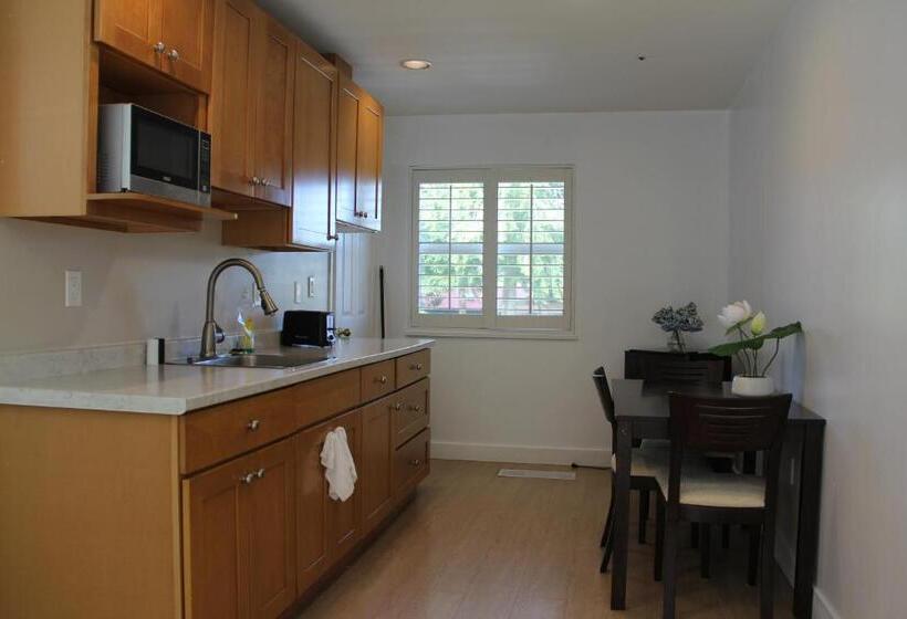 سوییت خانوادگی, Ocean Park B&b