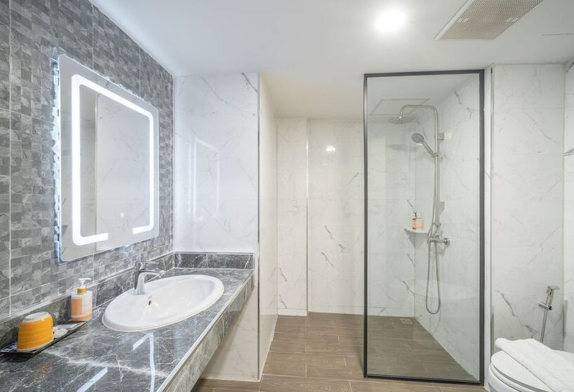 디럭스 룸, The Space Hotel Lampang