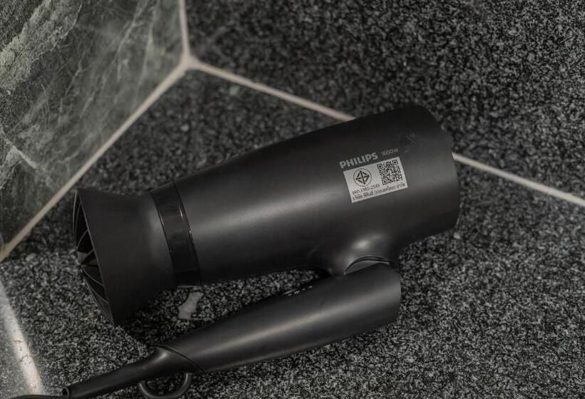 디럭스 트리플 룸, The Space Hotel Lampang