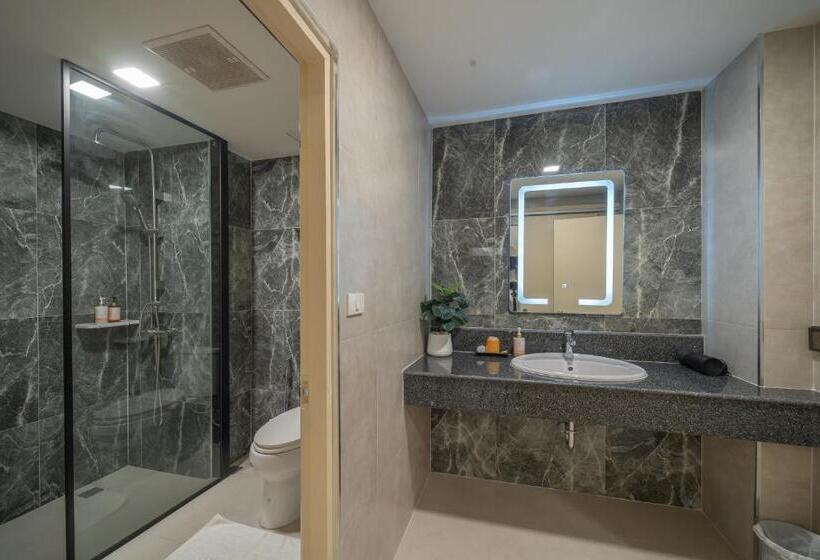 침실 2개 스위트, The Space Hotel Lampang