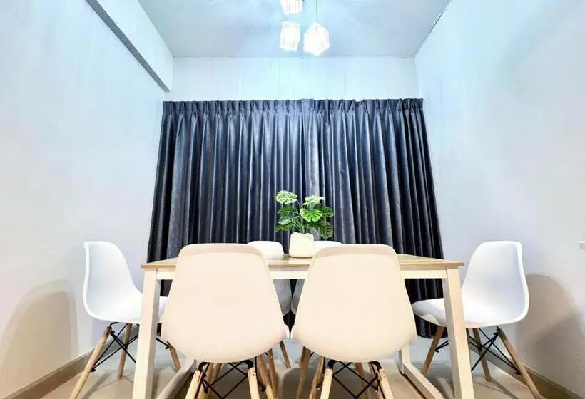 ファミリールーム, The Space Hotel Lampang