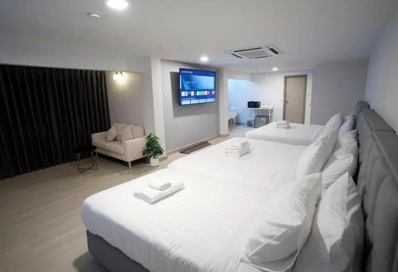 ファミリールーム, The Space Hotel Lampang
