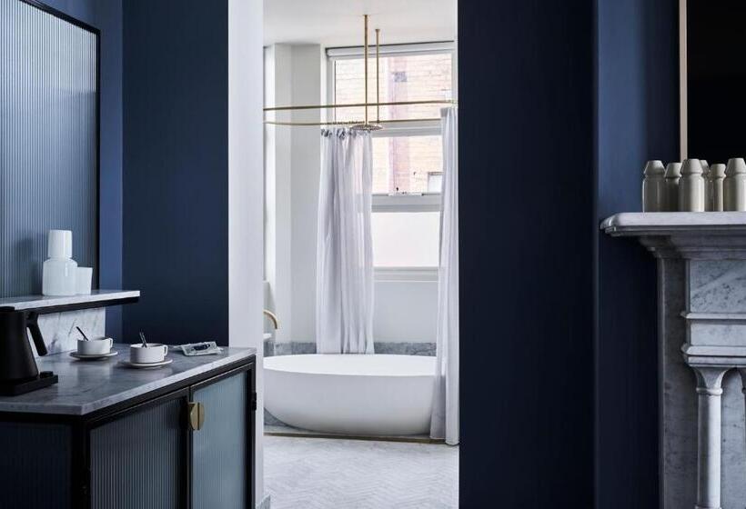 シティビュースイート, Vera Ballarat