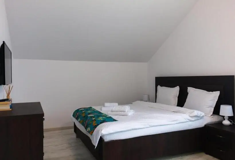 Pokój Czteroosobowy Standard, Vila Sol