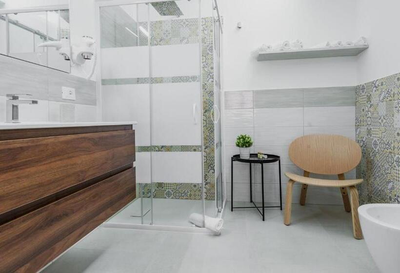 חדר סטנדרט לארבעה, Archimede S Rooms