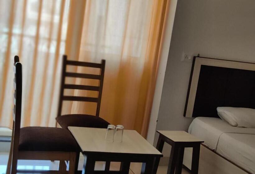 デラックスルーム, Heartwood City Corbett