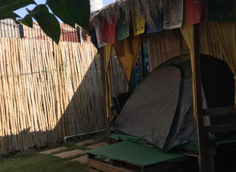 كوخ قياسي, Ingawale Farmhouse