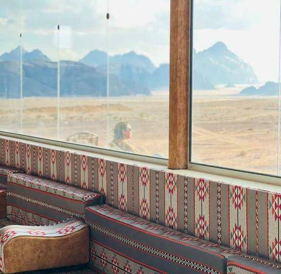 اتاق لوکس سه تخته, Maestro Camp Wadi Rum