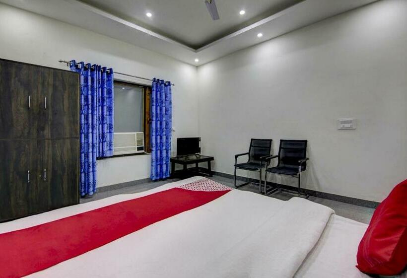 标准间, Parinay Vatika Banquet & Party Lawn