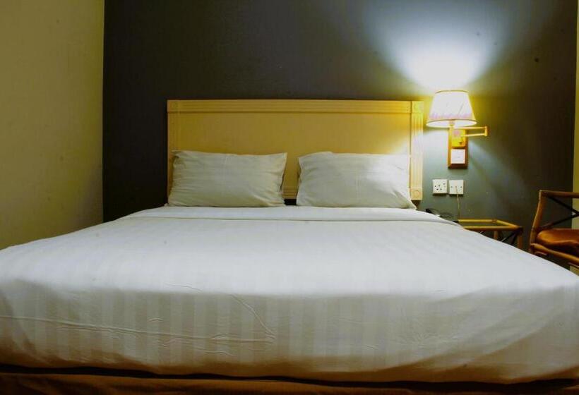 Номер Deluxe, Sandakan Inn