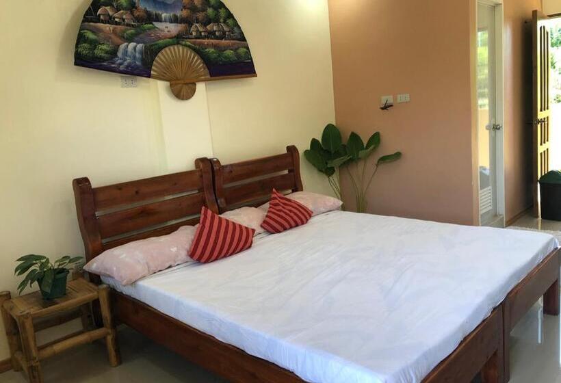 Camera Deluxe con Balcone, D&d Travellers Inn