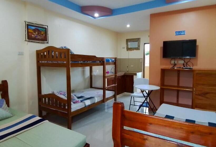 Camera Deluxe con Balcone, D&d Travellers Inn